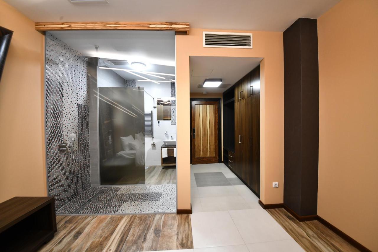Hotel Havana 洛兹尼察 外观 照片