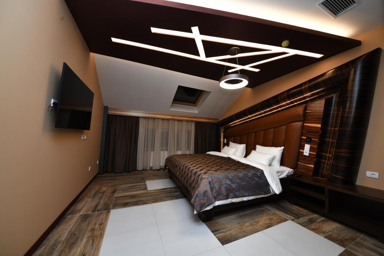 Hotel Havana 洛兹尼察 外观 照片