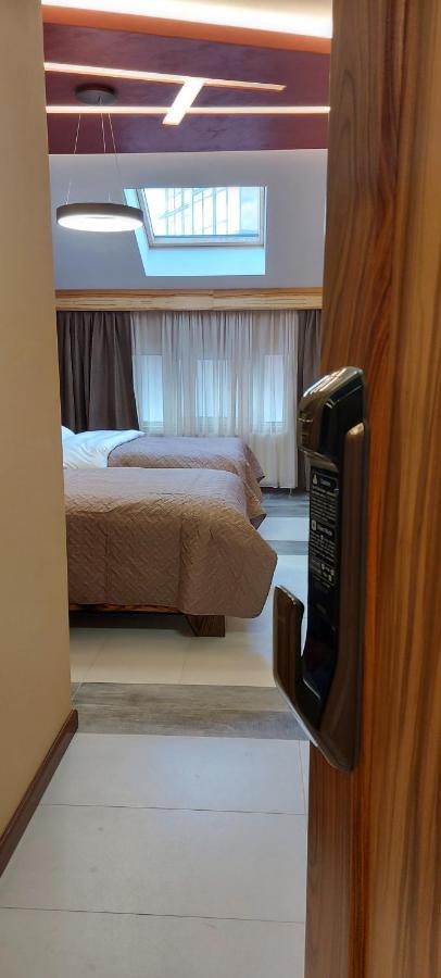 Hotel Havana 洛兹尼察 外观 照片