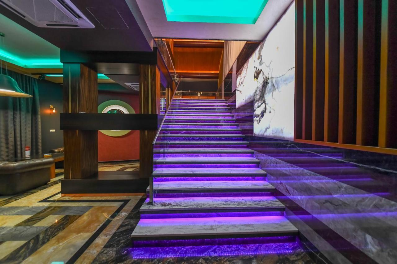 Hotel Havana 洛兹尼察 外观 照片