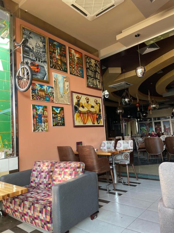 Hotel Havana 洛兹尼察 外观 照片