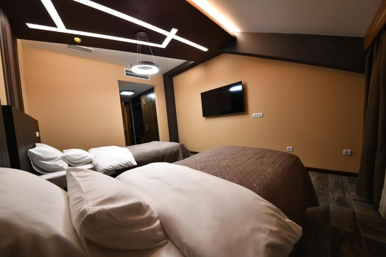 Hotel Havana 洛兹尼察 外观 照片