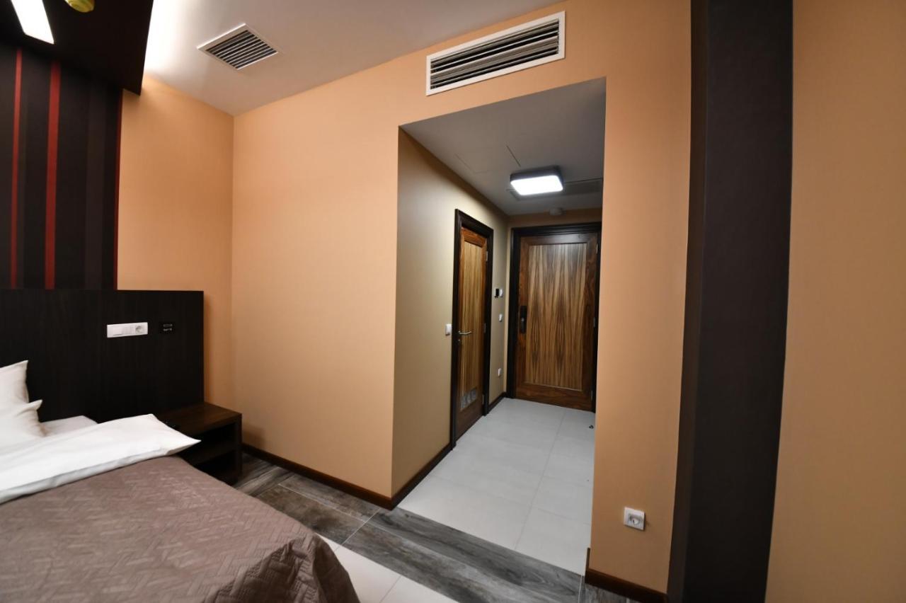 Hotel Havana 洛兹尼察 外观 照片