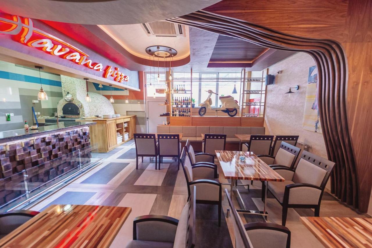 Hotel Havana 洛兹尼察 外观 照片