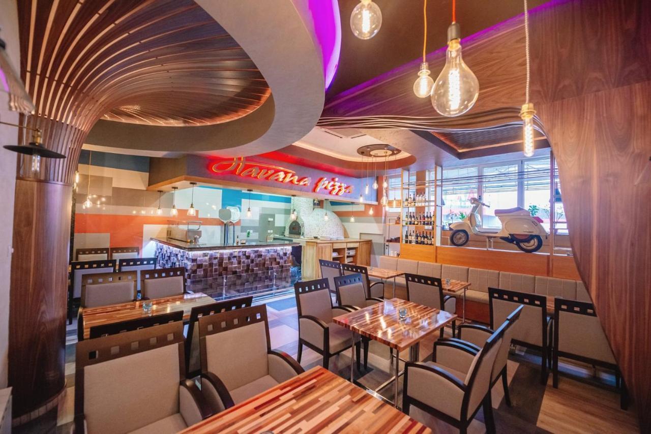Hotel Havana 洛兹尼察 外观 照片
